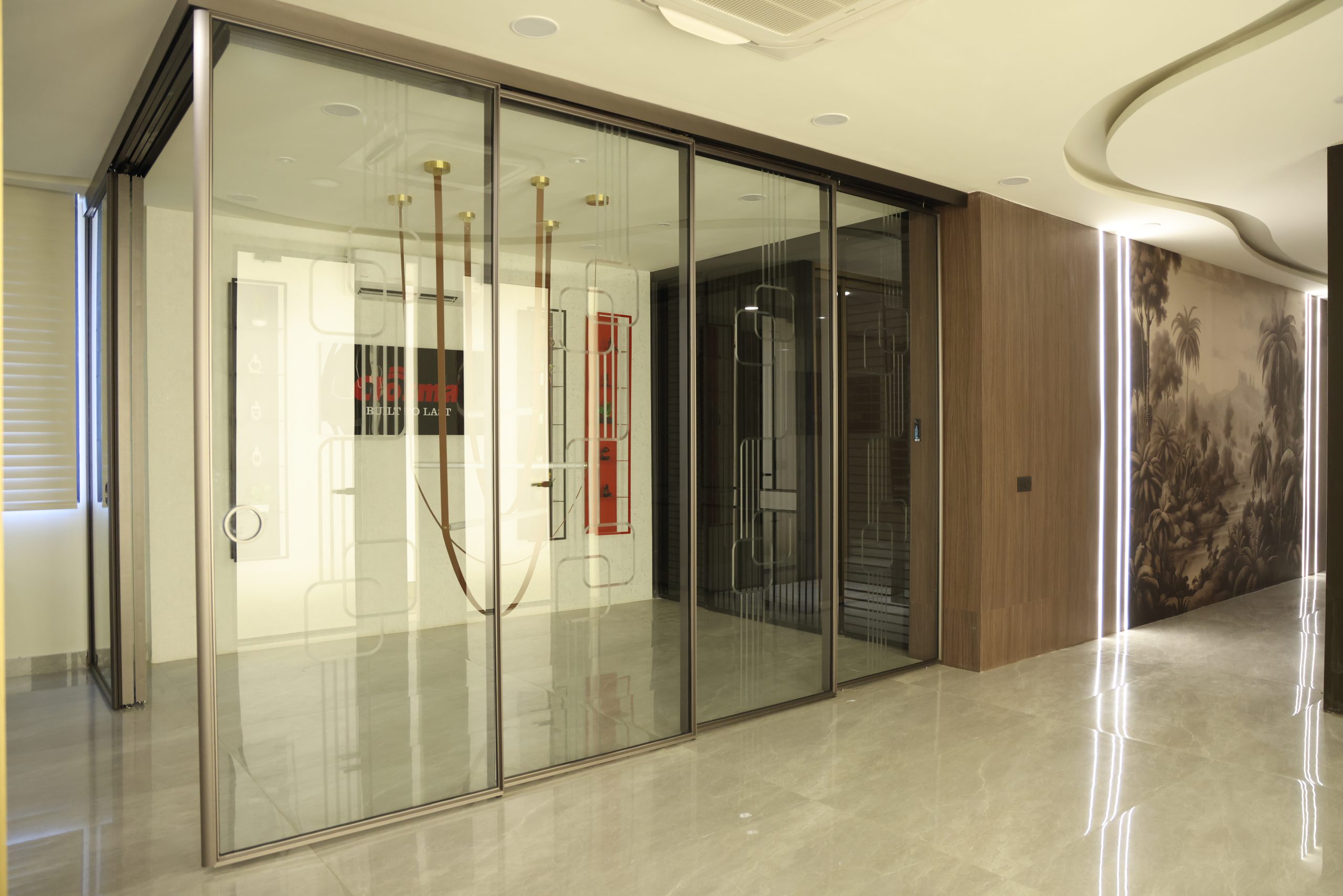1 Fix + 3 Sliding Doors