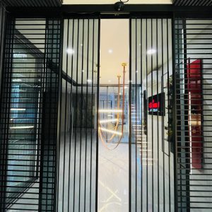 2 Fix + 2 Sliding Doors